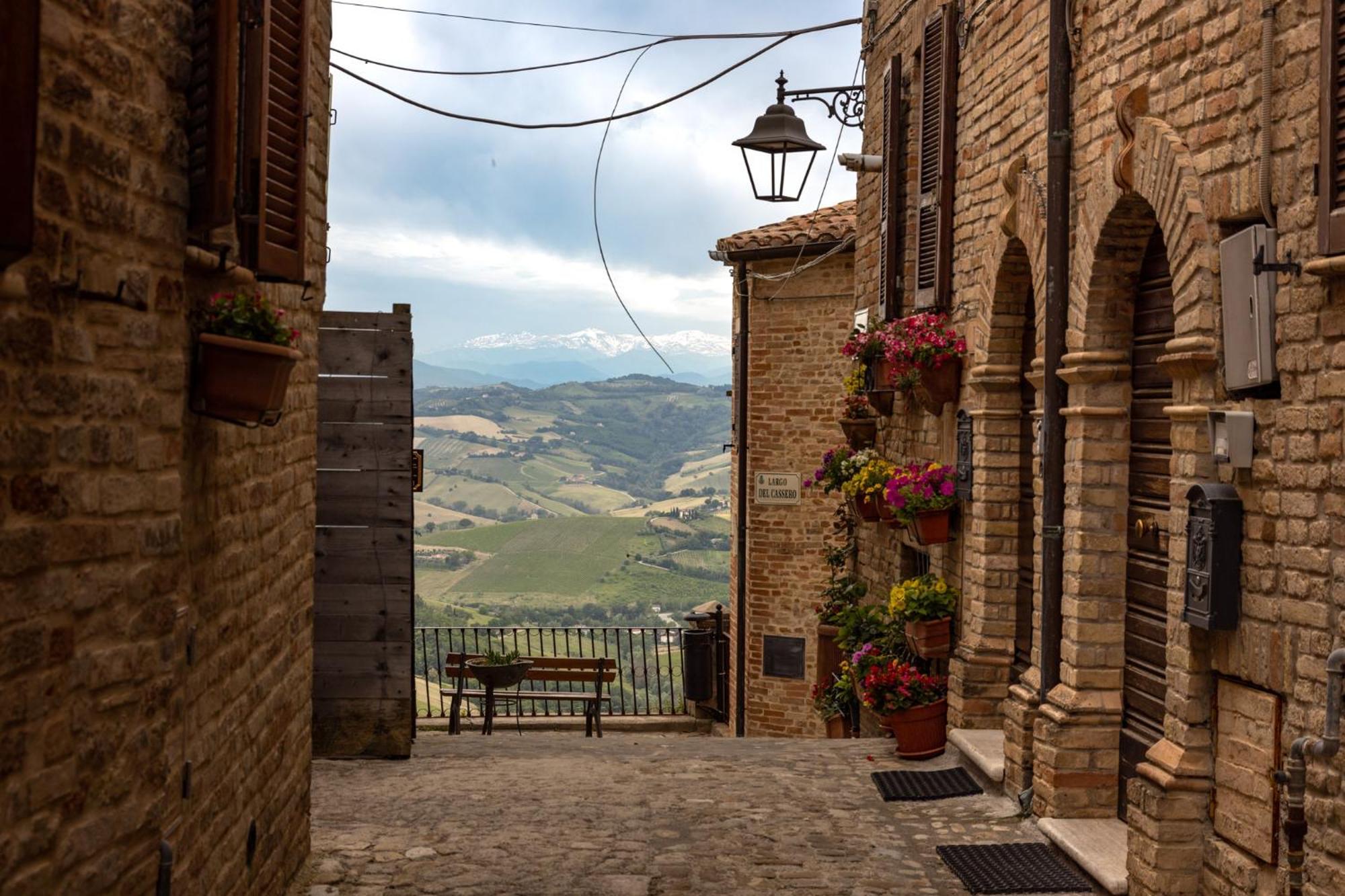 Dimora Fontemaggio Bed & Breakfast Cossignano Eksteriør bilde